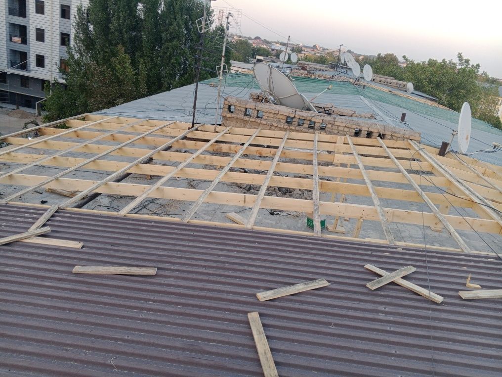 Усто плотник Том урамиз