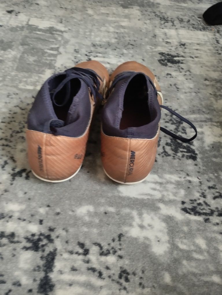 Бутонки Nike mercurial!