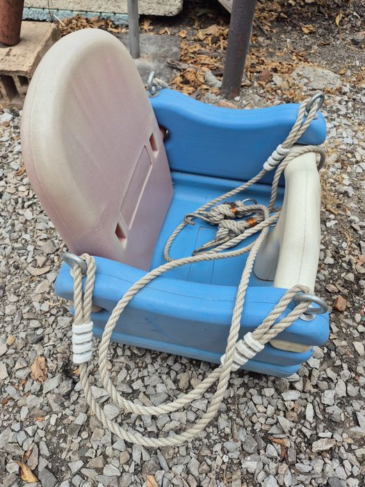 Детска люлка с въжета