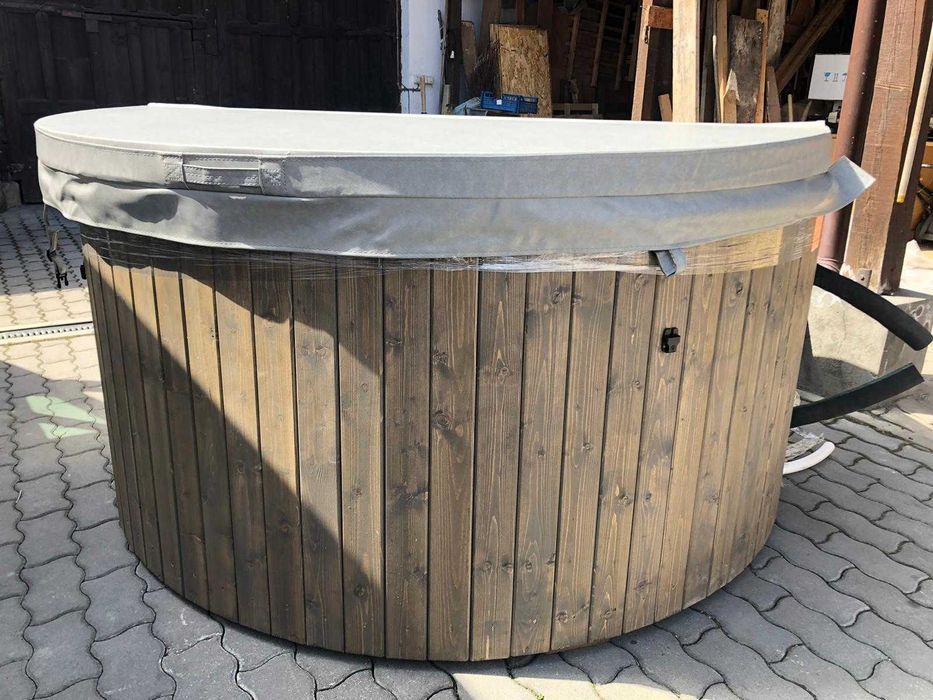 Ciubar / jacuzzi  fibra de sticla CEL MAI BUN PRET