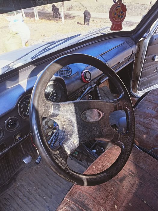 Ваз 21011 сотилади