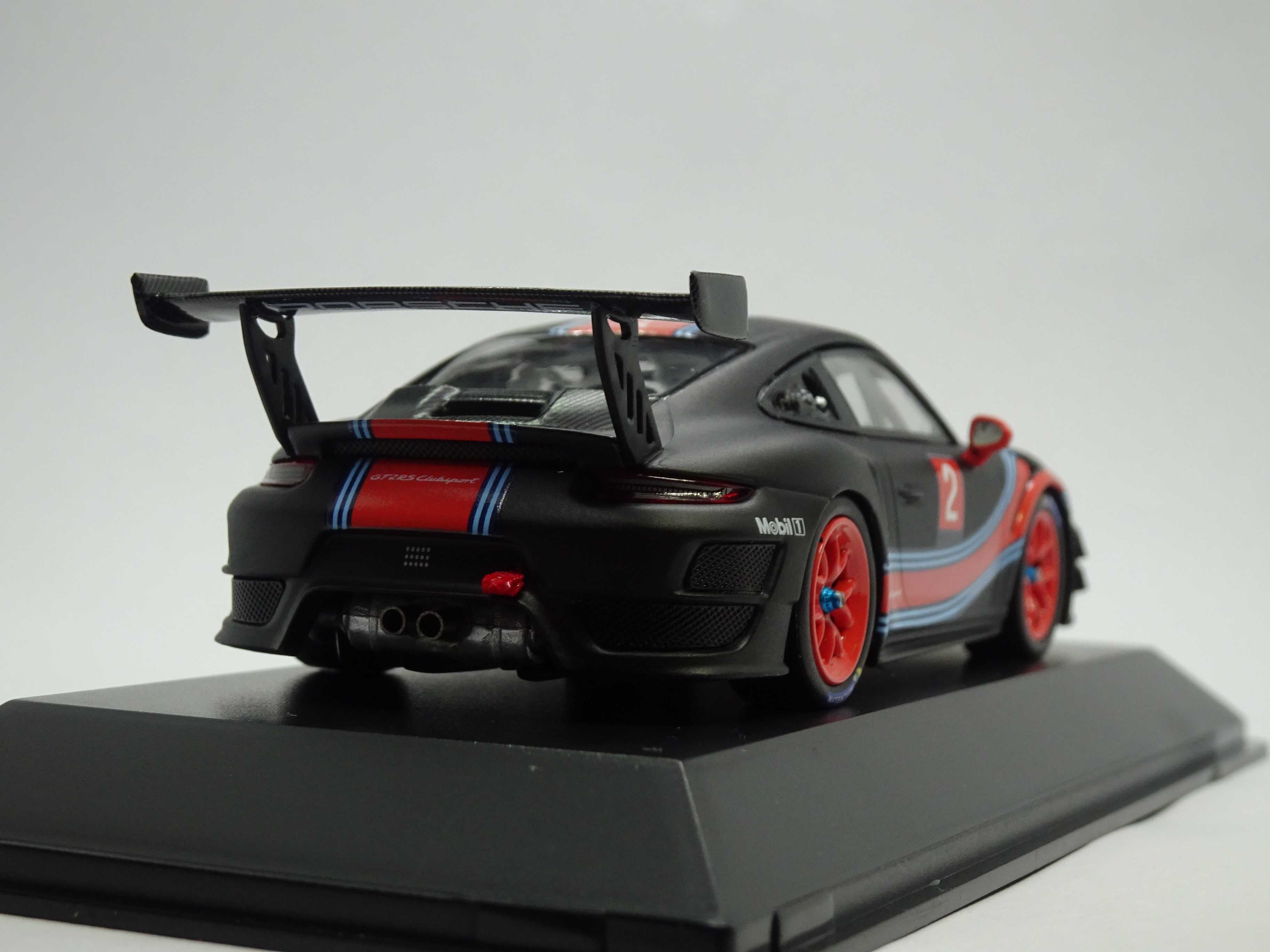Macheta Porsche 911 GT2 RS Clubsport Spark 1:43
