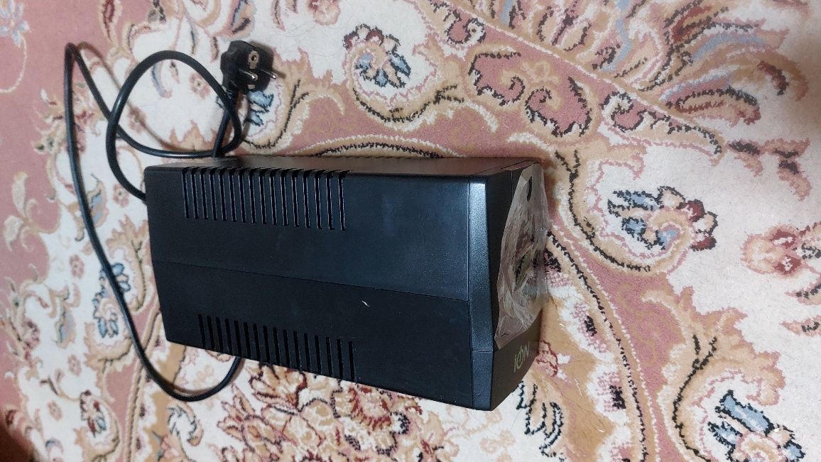 ИБП (UPS) APC Back-UPS A-600 600VA/360W. Защита от скачков и отключени