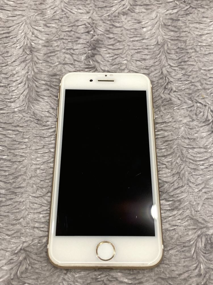 Продам Iphone 7 32gb Gold