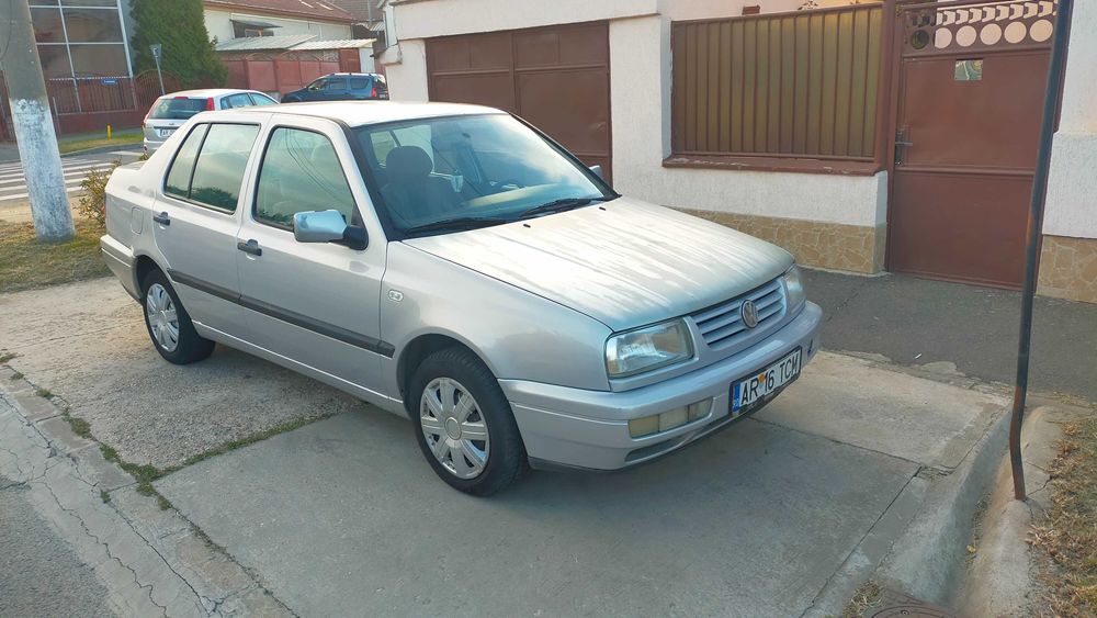 VW Vento 1.9 TDI gri