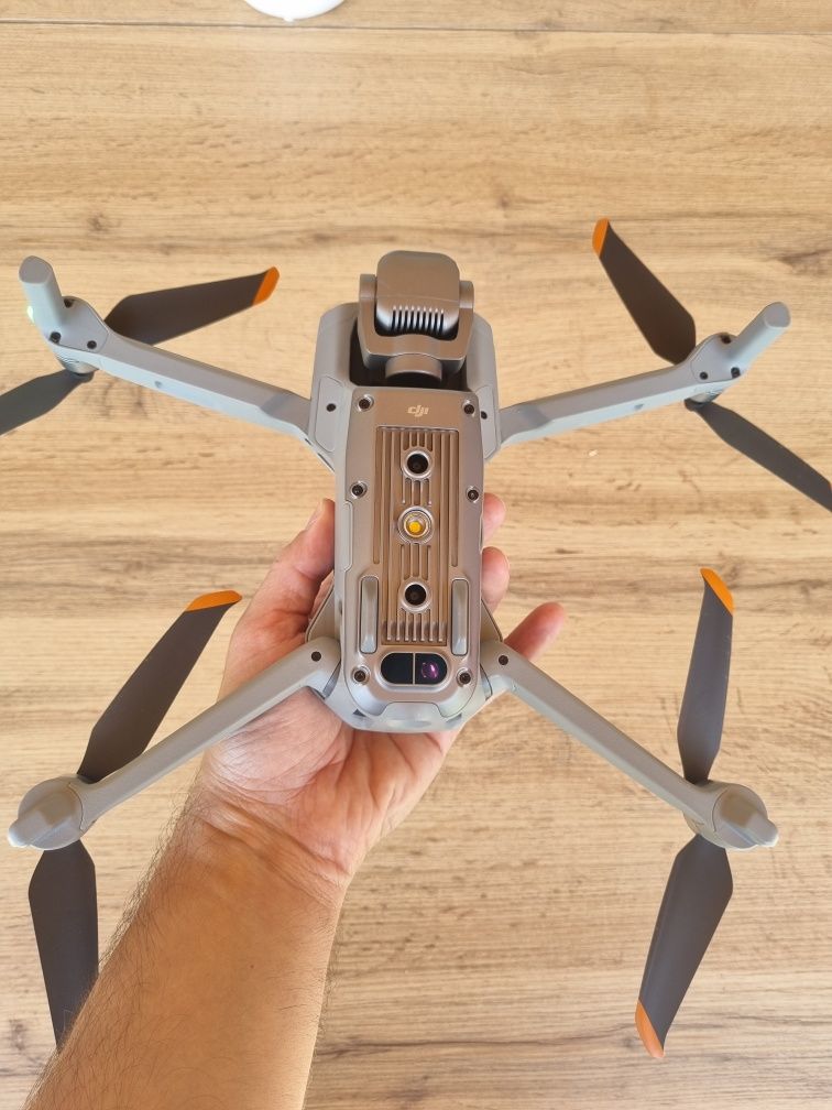 Drona Dji Air 2S Fly More combo