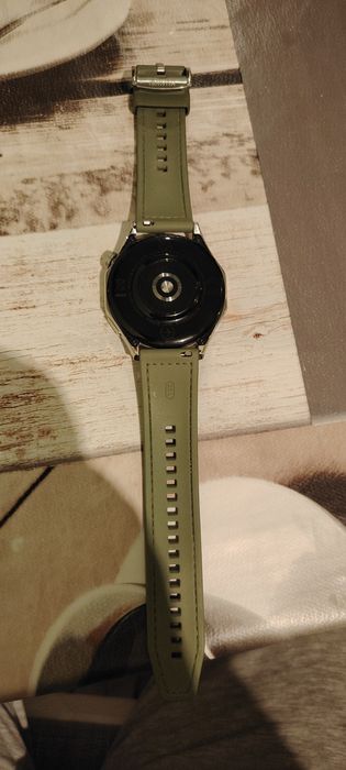 Смарт часовник Huawei GT4