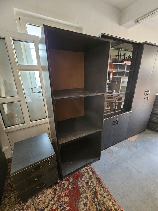 Mobilier birou camera dulap scaun vitrină