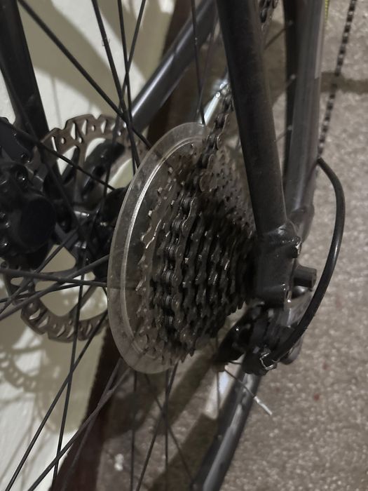 Vând bicicletă Giant