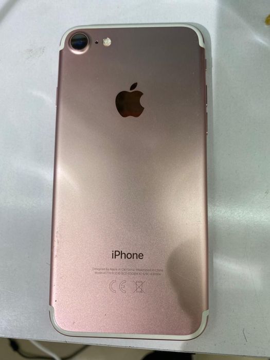 Продам Iphone 7 32gb