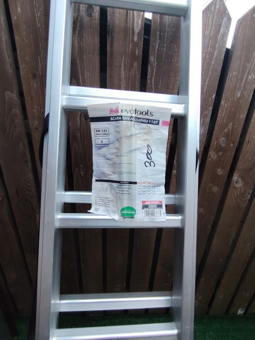 Scară din aluminiu 2 tronsoane 8 trepte