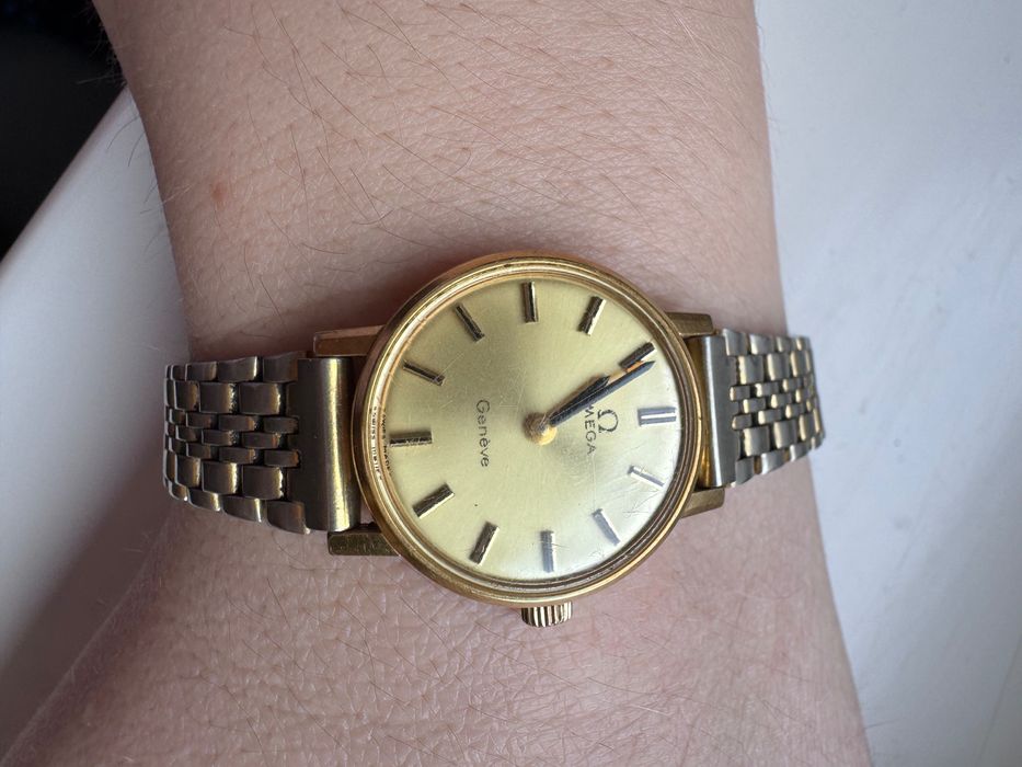 Ceas vintage Omega Geneve anii 70 placat cu aur