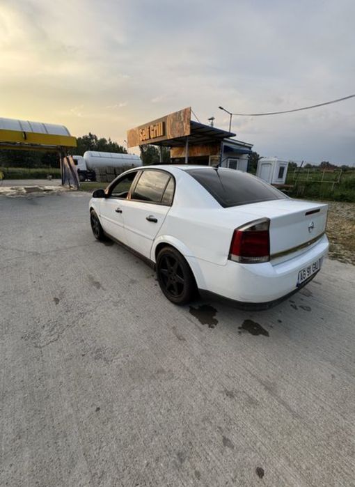 Proprietar vând Opel Vectra c 2.0 dth an 2003