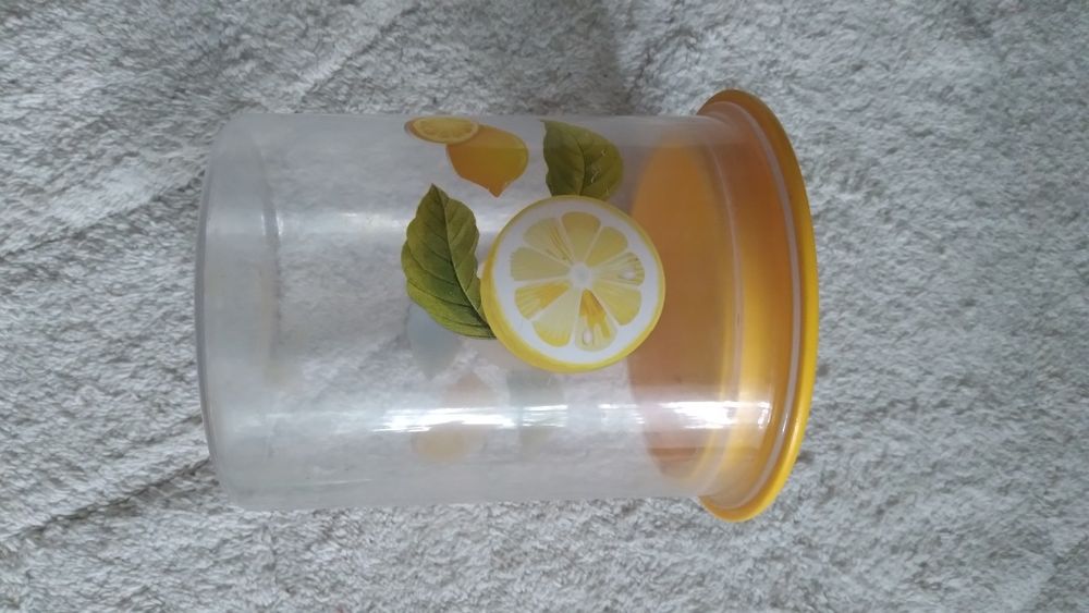 Посуда для кухни. Кега для воды