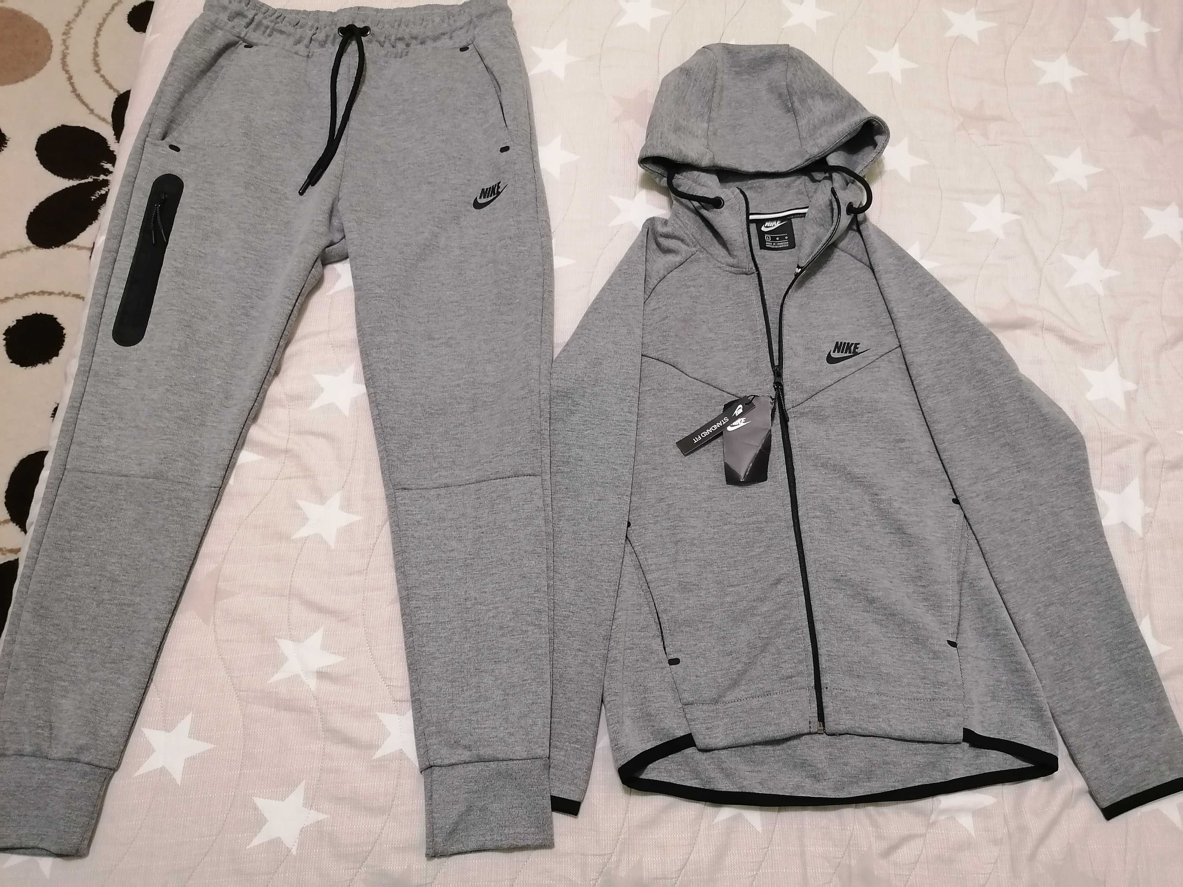 Екип Tech Fleece, L размер