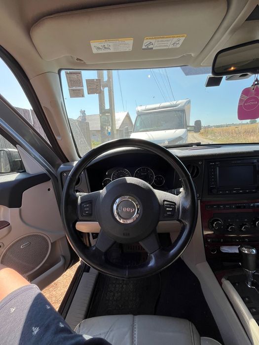 Vand Jeep Commander 2008
