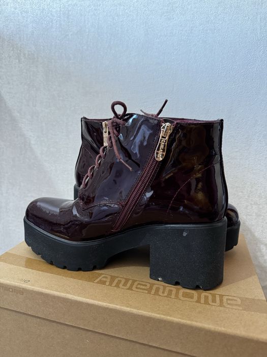 продам лакированные ботинки