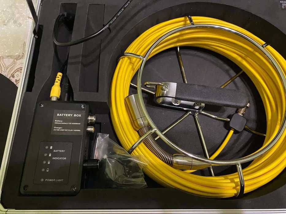 Камера VEVOR за инспекция на канализация 30м [7" LCD DVR]