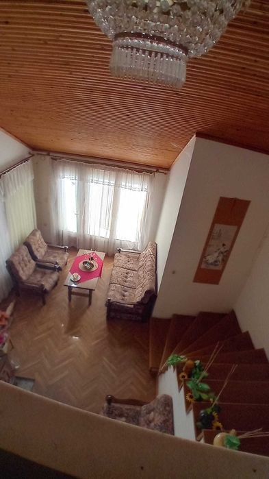 Красива вила в село Стайчовци, община Трън