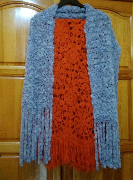 Дамски плетени шалове