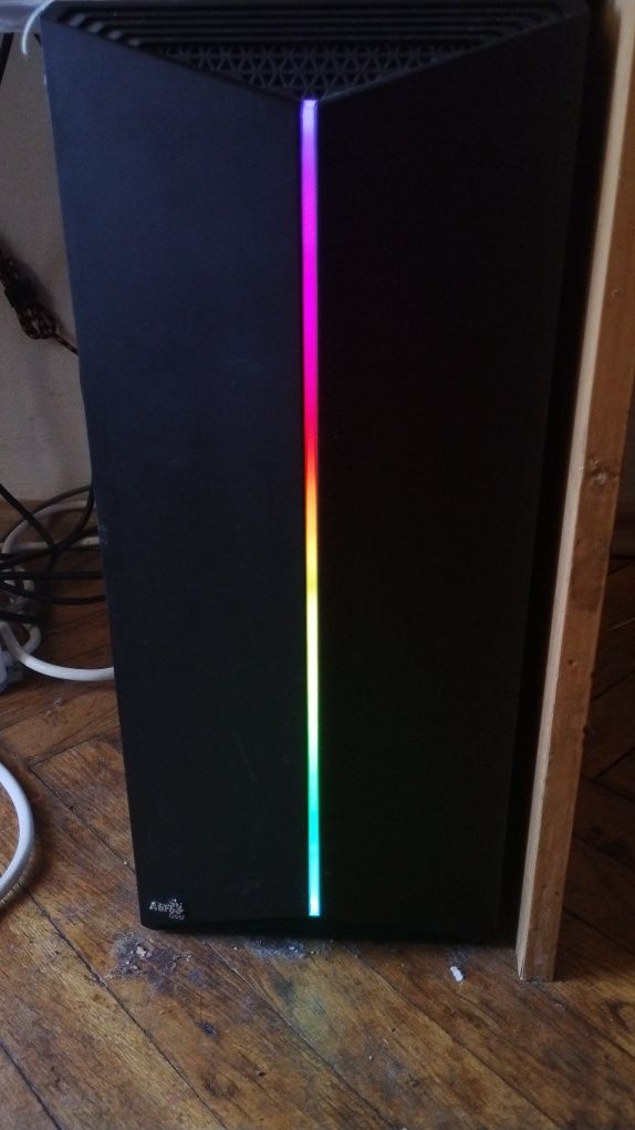 Компютър с RGB охлаждане + монитор | 8GB RAM | Без SSD | Тест/Преглед