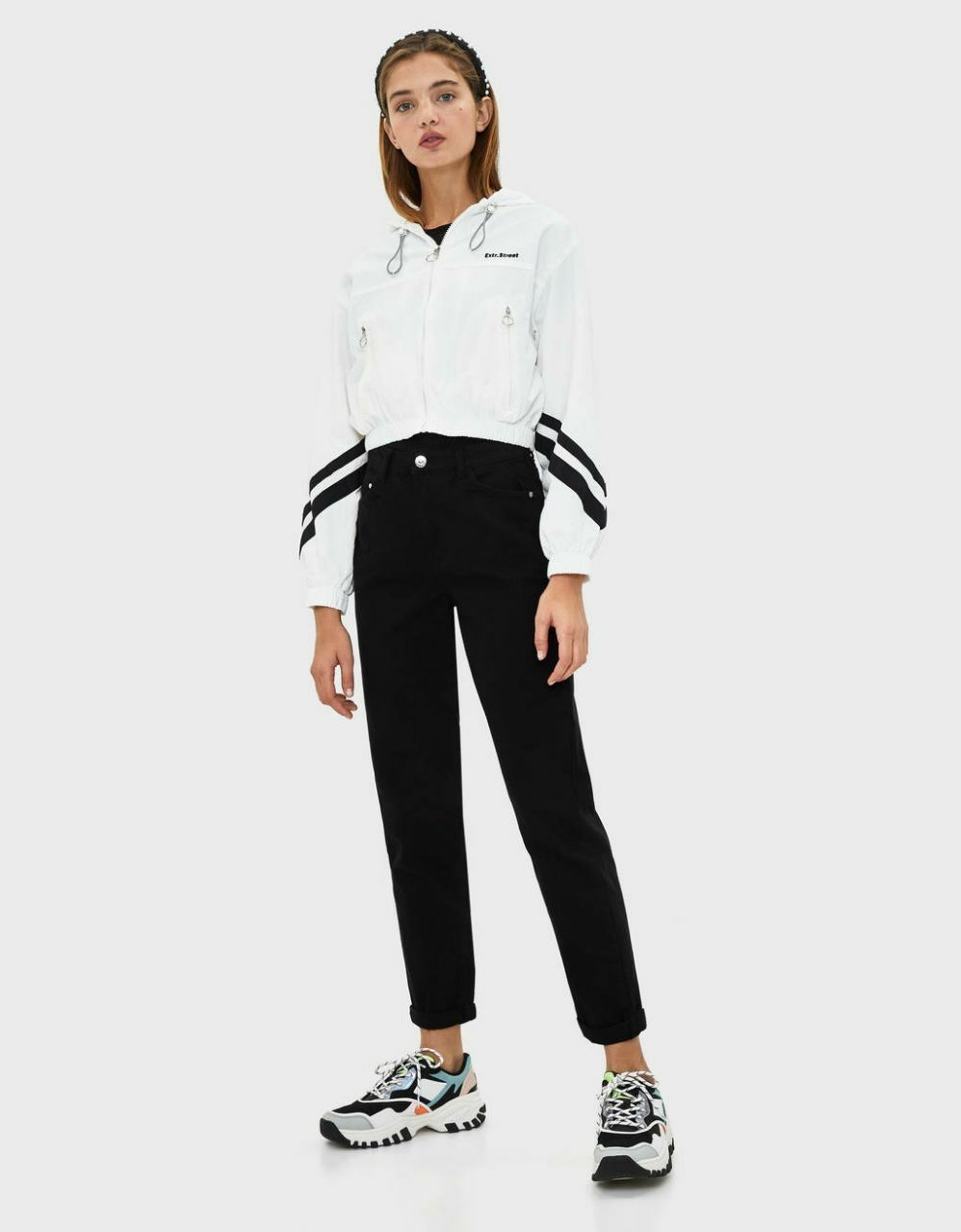 Продам курточку Stradivarius