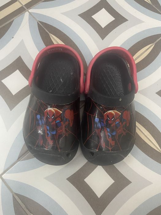 Продается Детская обувь б/у