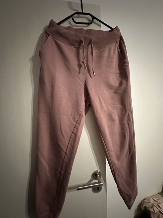 Pantaloni de trening