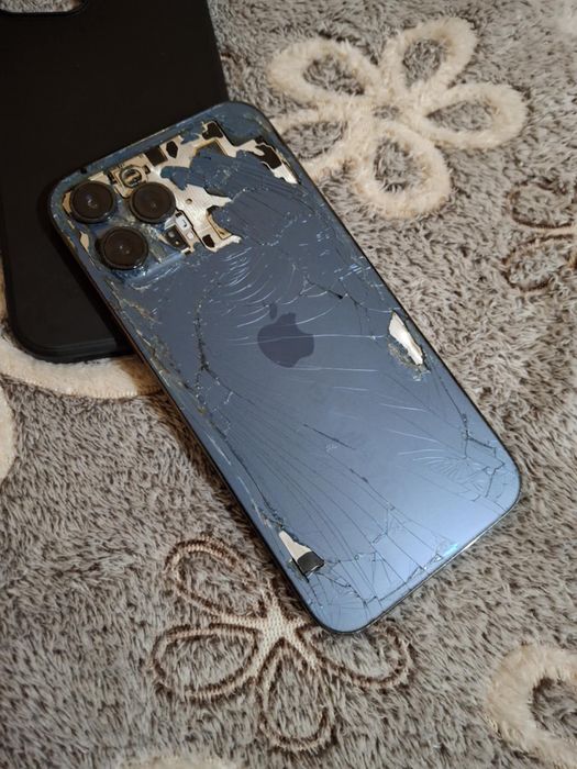 Iphone 12 pro max 512 GB  може и бартер за друг айфон