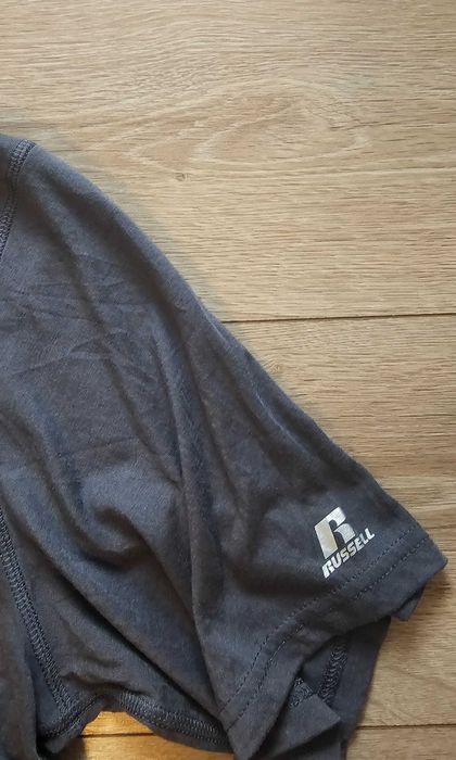 Tricou gri Russell Athletic nou cu eticheta mărimea XL