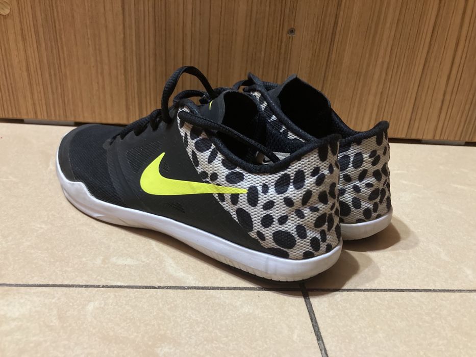 Дамски маратонки Nike