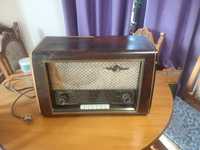 Radio vintage pe Lampi Nordmende Fidelio Bremen anii '50  funcțional