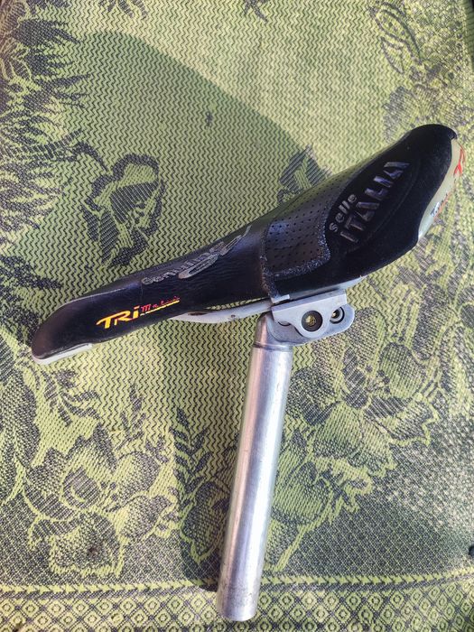 Продам Вело седло Италия.