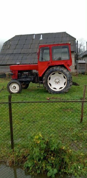 Vând tractor Utb 650 M
