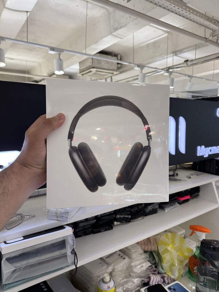 Airpods max  новый