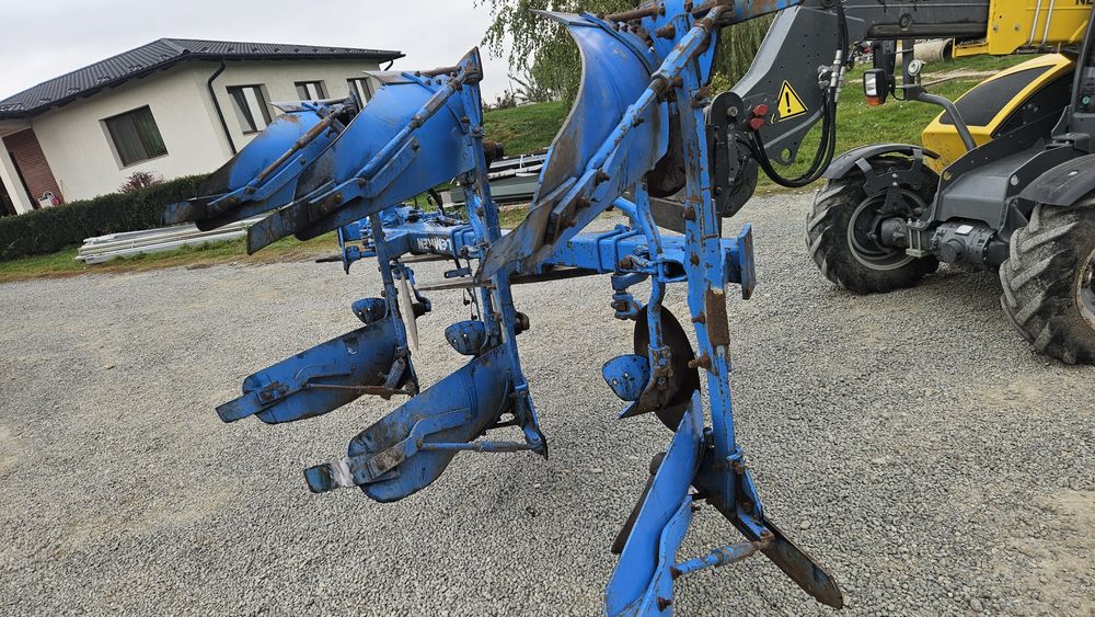 Plug reversibil LEMKEN cu 3 brazdare