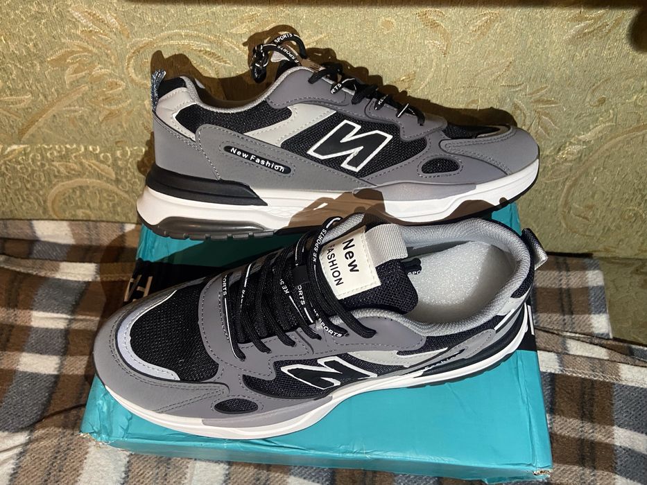 Кроссовки 42 размер