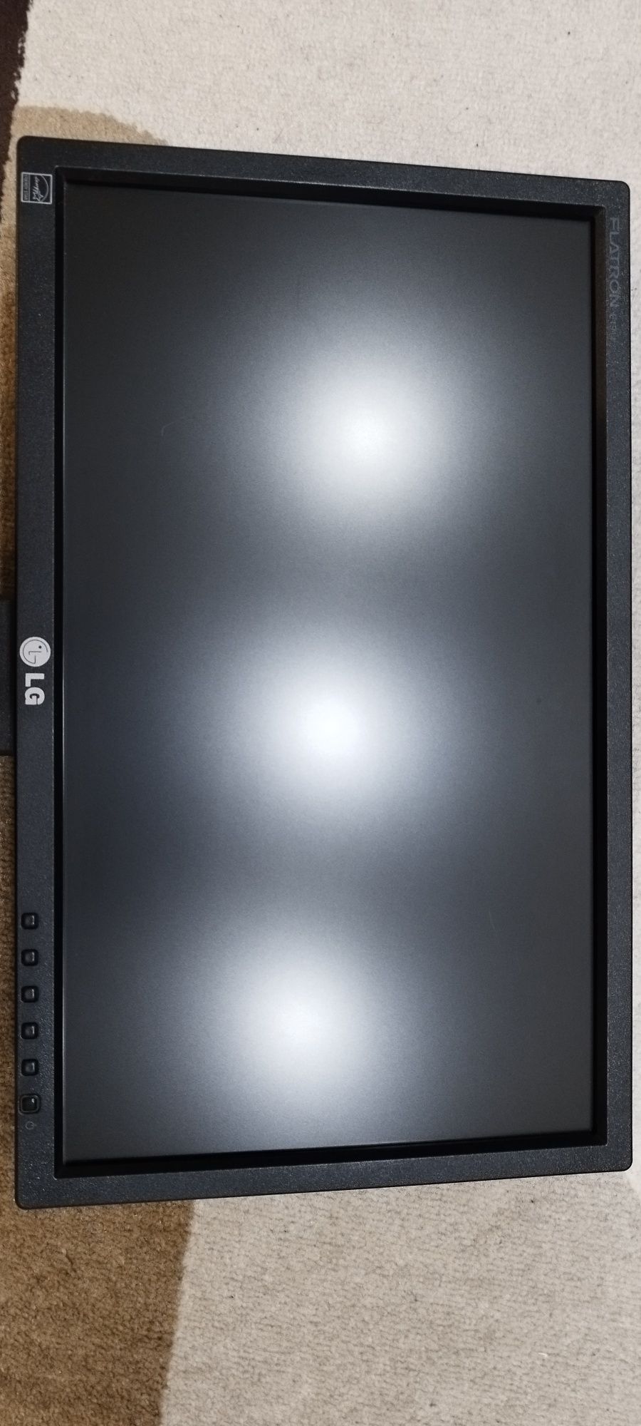 Продам монитор LG