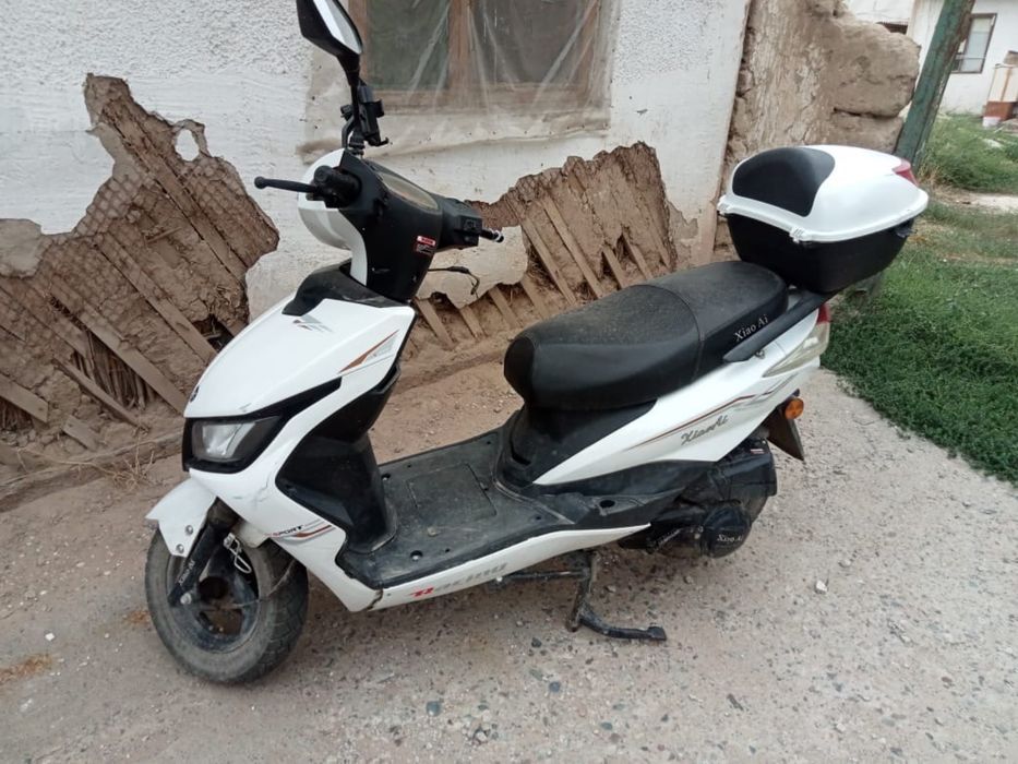 Скутер (мопед) Xiao Ai — в хорошем состоянии