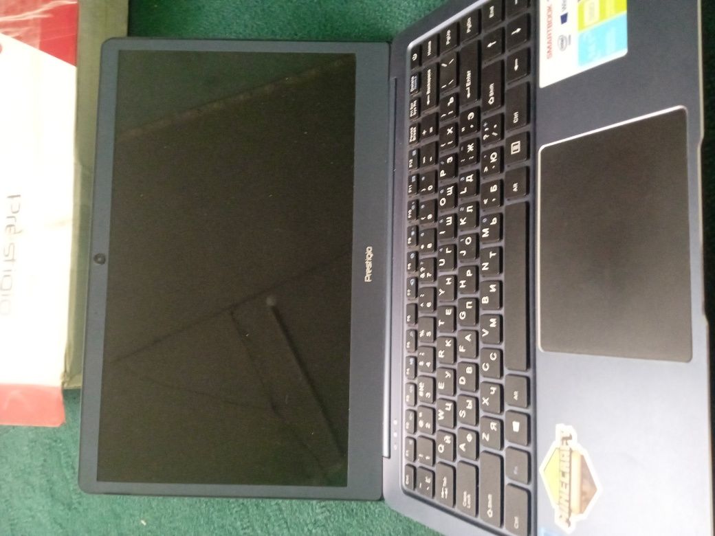 Smartbook sotiladi srochna.