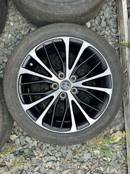 Продам диски камри 70 с покрышками! диски R18, покрышки 235/45/18