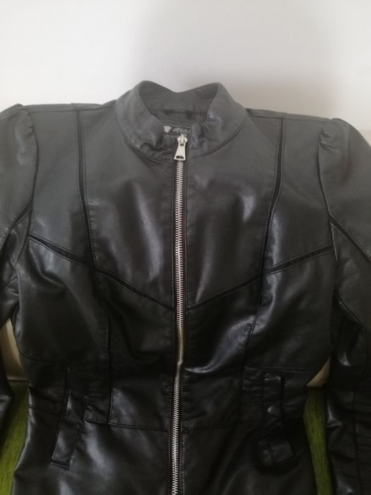 GEACĂ de piele marimea XS