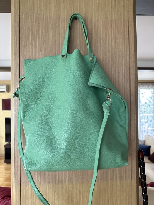 Зелена чанта естествена кожа