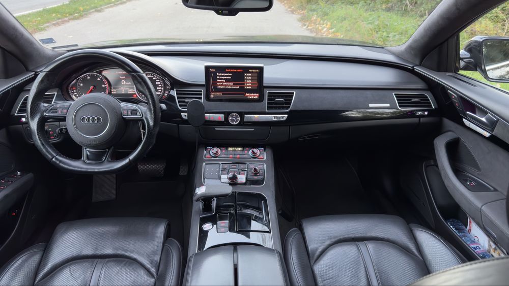 Audi A8 4.2 TDI Matrix TOP