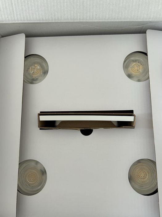 Spot luminos inteligent cvadruplu Philips Hue Buckram