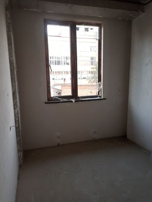 Продаётся новостройка янгиюль 3 комнатная квартира