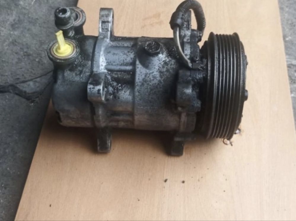Компресор климатик SD6V12 Sanden