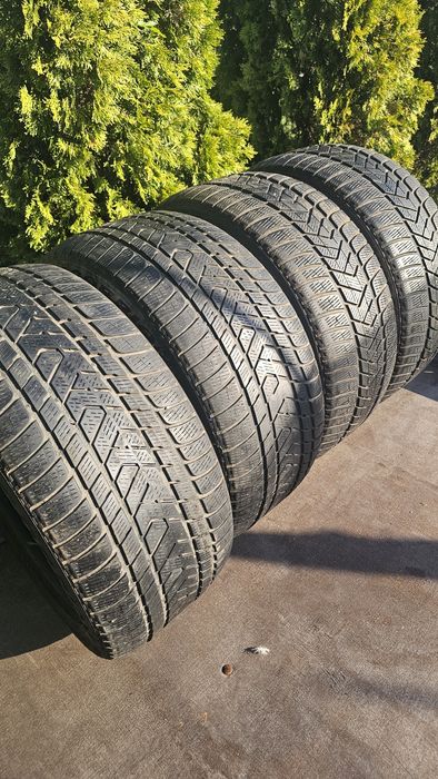 Зимни Гуми PIRELLI спорт пакет 
255 50 19
285 45 19
Гумите са свалени