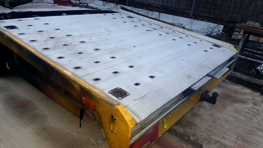 Iveco Daily 35S18, an  2021, sasiu autoplatforma acte Ro - avariat