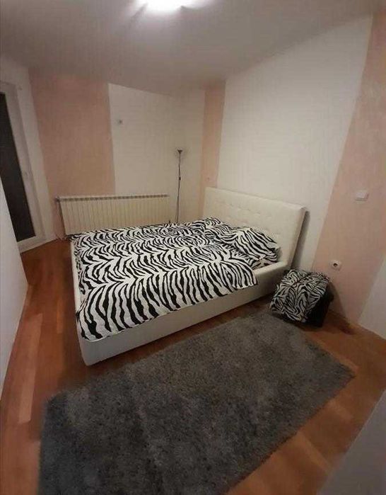 Дава се под наем Двустаен апартамент в Бургас, Славейков - 73 кв.м за 178.5 € - Снимка #3